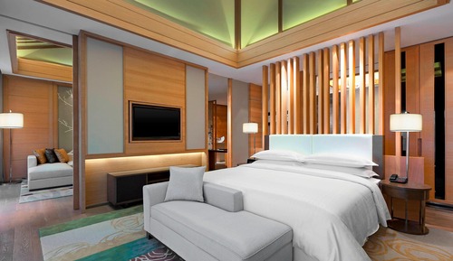Deluxe Suite, 1 King Bed