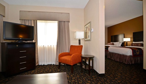 Family Suite, 2 Queen Beds, Non Smoking, Refrigerator & Microwave (with Sofabed)