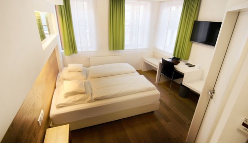 Economy Room (smaller and cheaper than other rooms)