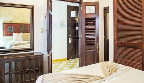 Deluxe Two Room Suites 