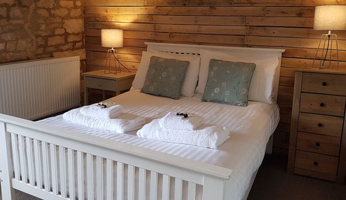 Basic Double Room, Ensuite (Small Basic Double Room)