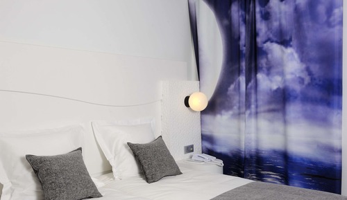 Suite, Multiple Beds