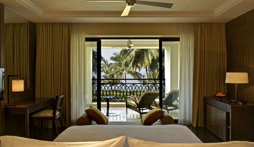 Room, 2 Twin Beds, Balcony, Garden View