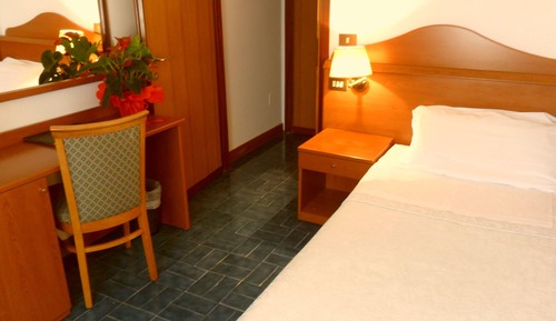 Double Room Single Use