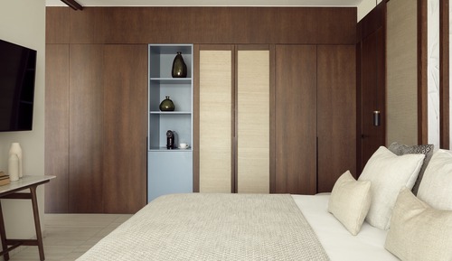 Luxury Suite Inland View