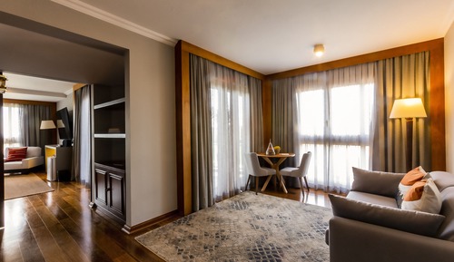 Luxury Suite, 1 Queen Bed with Sofa bed, Mountain View