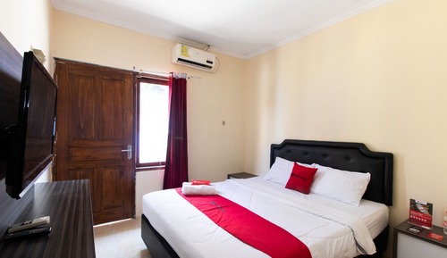 Double Room (Reddoorz)
