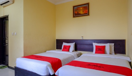 Deluxe Twin Room (Reddoorz)