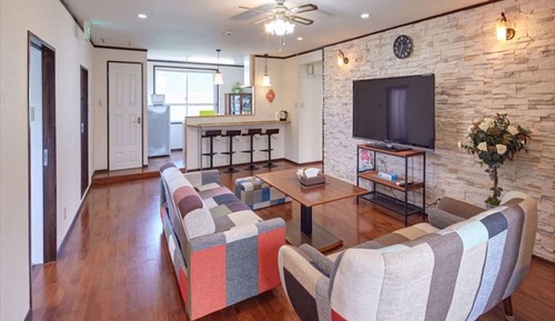 3 Bedrooms Apartment