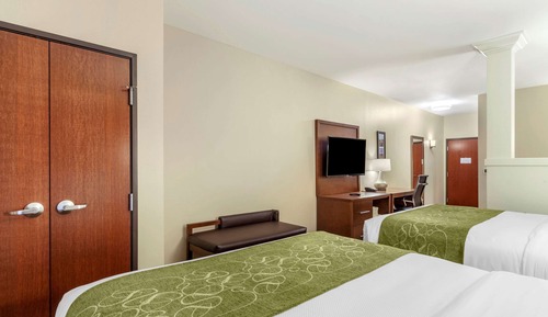 Standard Double Room, Multiple Beds, Accessible, Non Smoking
