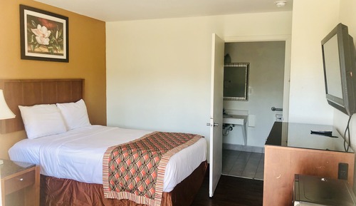 Basic Single Room, Accessible