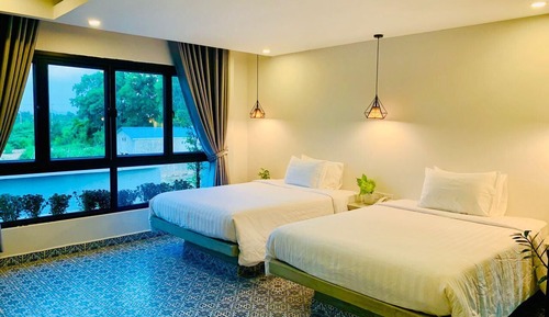 Executive Suite Family Mountain View