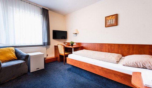 Single Room, Private Bathroom