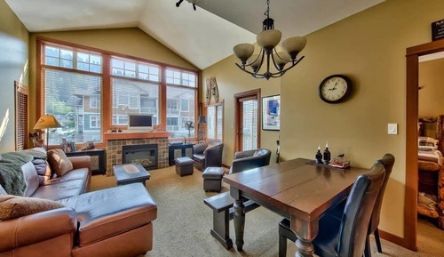 Condo, 2 Bedrooms