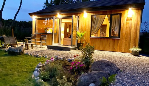 Romantic Bungalow