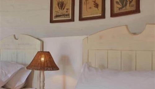 Cottage (Black Harrier)