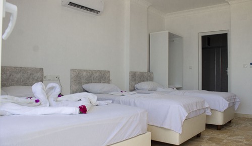 Standard Quadruple Room, Refrigerator, Sea View