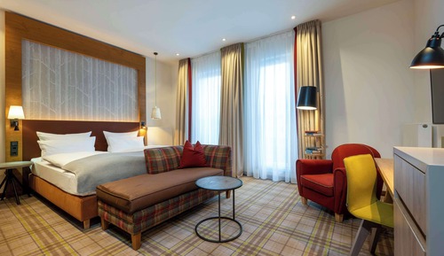Junior Suite, 1 King Bed, Bathtub