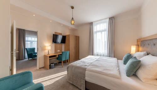 Family Studio Suite
