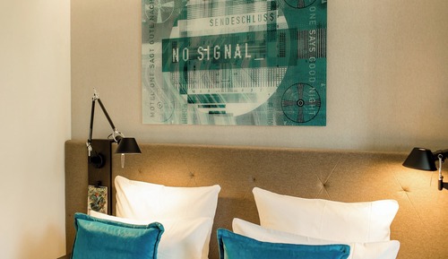 Comfort Room, 1 Queen Bed