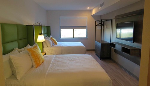 Suite, 2 Queen Beds, Non Smoking