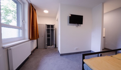 Basic Studio, 1 Queen Bed