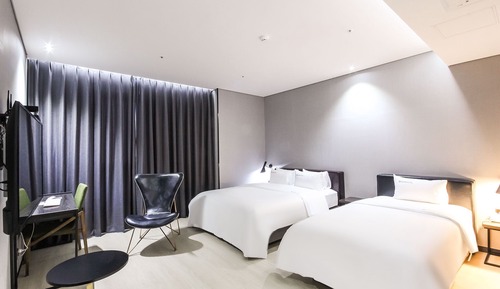 Superior Twin Room