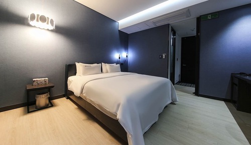 Outdoor Terrace Room Spa