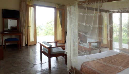 Standard Double Room Single Use, Mixed Dorm, Garden View