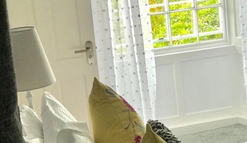 Classic Suite, 1 King Bed, Non Smoking