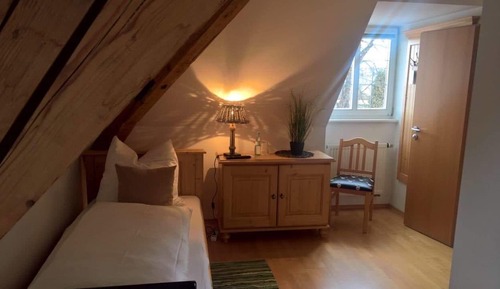 Deluxe Single Room