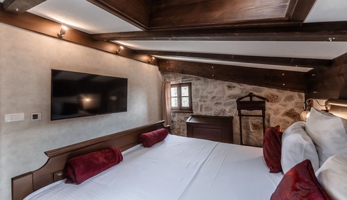 Superior Room, Multiple Beds, Non Smoking, Mountain View