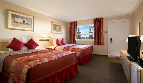 Deluxe Room, 2 Queen Beds, Non Smoking