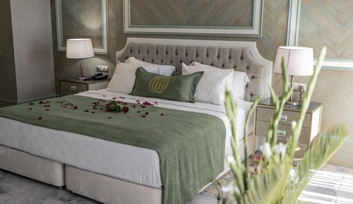 Deluxe Room, 1 King Bed