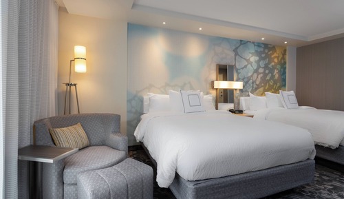 Room, 2 Queen Beds, Non Smoking (Mobility Accessible, Tub)