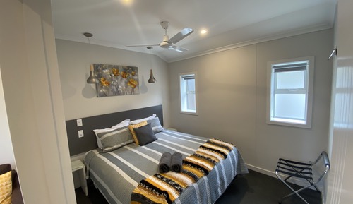 1-Bedroom Apartment