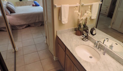 Panoramic Condo, 1 Bedroom, Beach View, Beachside