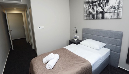 Deluxe Single Room