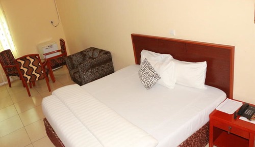 Business Suite, 1 Queen Bed, Non Smoking