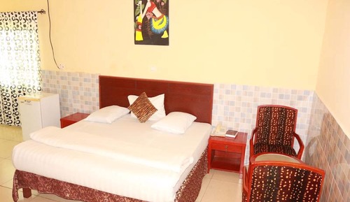 Deluxe Suite, 1 Queen Bed, Non Smoking