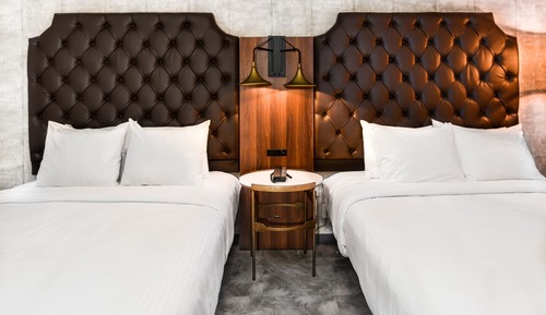 Standard Suite, 2 Queen Beds, Non Smoking