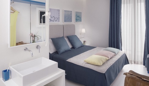 Design Room, 1 Queen Bed