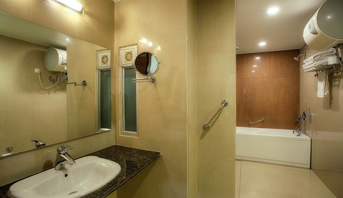 Suite, 1 King Bed