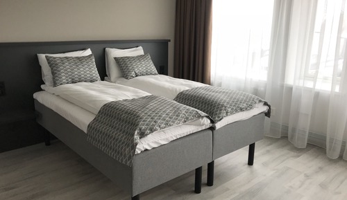 Double Room, 2 Twin Beds, Mobility Accessible