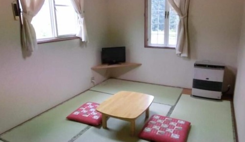 Japanese-style room 6 tatami mats