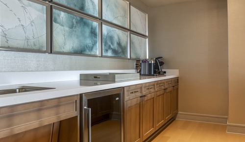 Luxury Suite, 2 Bedrooms, Corner