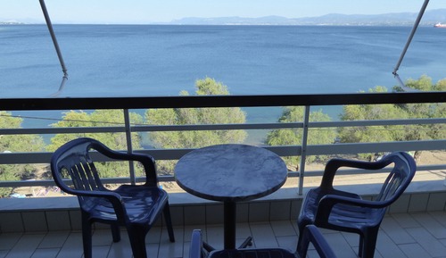 Studio, Sea View
