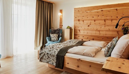 Double Room, Balcony (Zirbe)