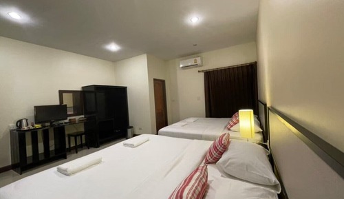 Standard Quadruple Room