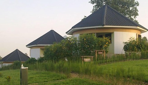 Executive Cottage, Garden Area